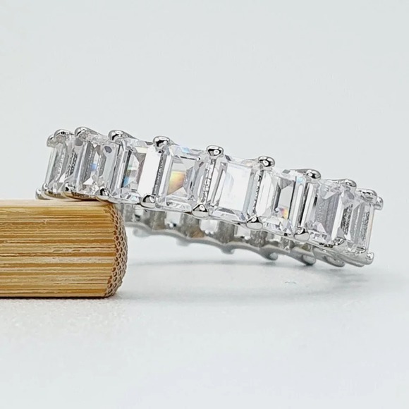 💎925 Sterling Silver Plated Clear CZ Eternity Wedding/Engagement Ring UN… - Picture 7 of 8